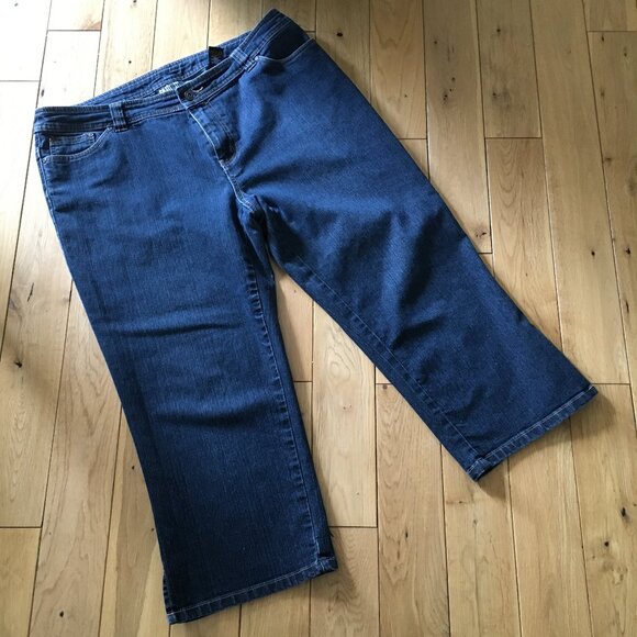 Contrast Jeans Dark Navy Blue Denim Capris - Picture 11 of 16